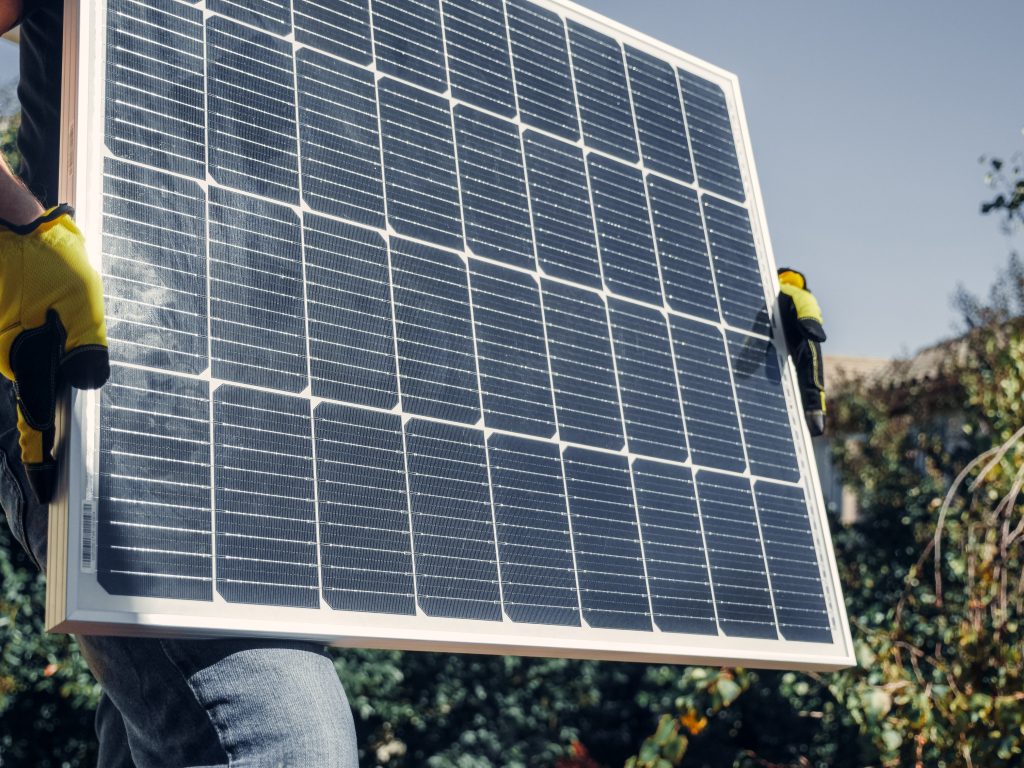 understanding solar panel cleaning